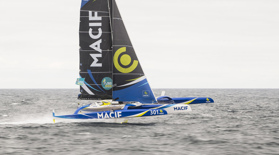 Trimaran Macif